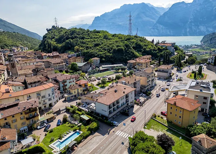 Hotel De Nac Torbole Sul Garda