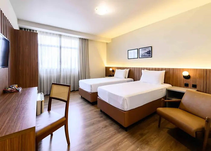 Vitoria Praia Hotel