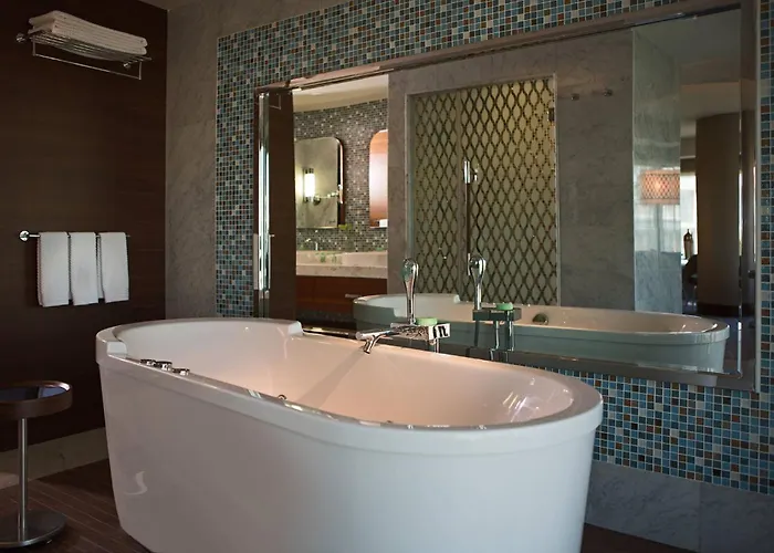 Renaissance Izmir Hotel