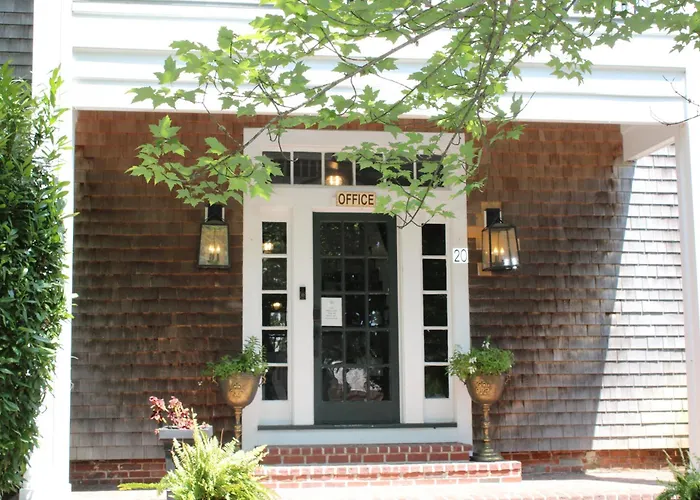 Edgartown Commons