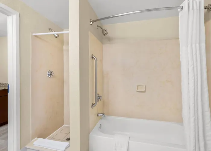 Comfort Suites Near Universal Orlando Resort