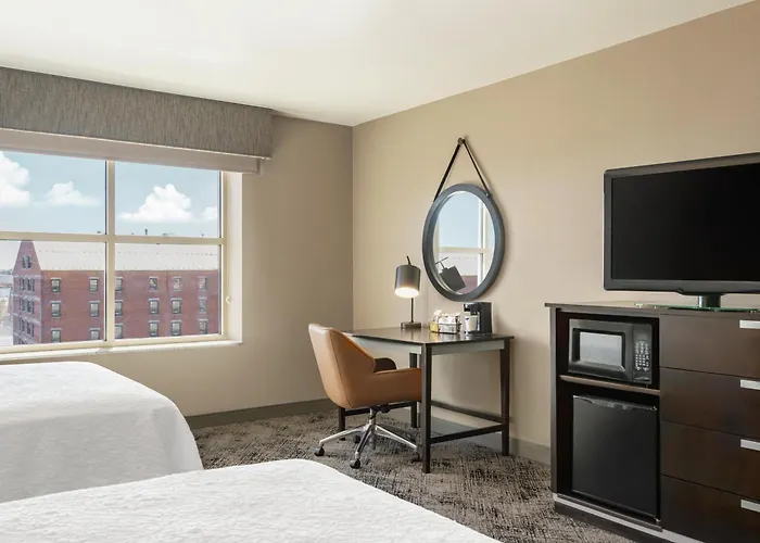 Hampton Inn Portland Downtown Waterfront