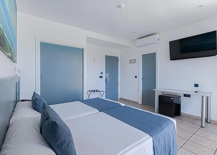 Hospedium Hotel Abril