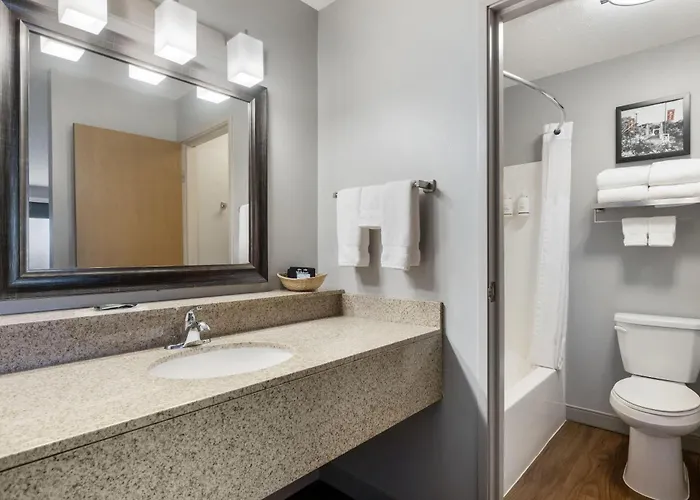 Americinn By Wyndham Valley City Conference Center