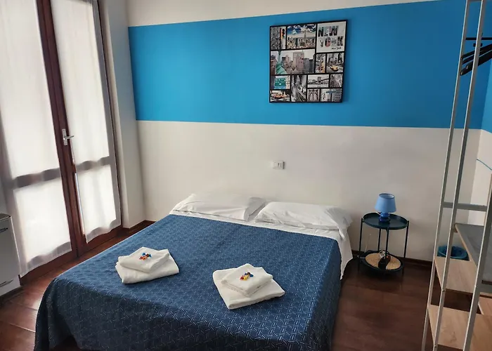 Blue Hotel
