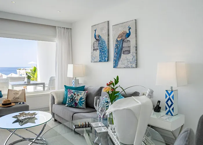 Lani'S Suites De Luxe - Adults Only