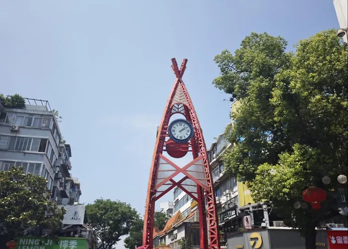 Wing Hotel Guilin- Pedestrian Street