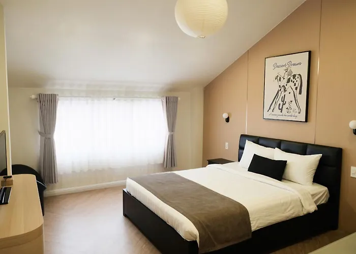 Ngoc Trai Vang Hotel