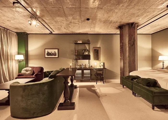 Steam Hotel