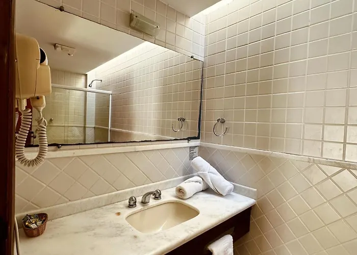 Hotel Dominguez Plaza