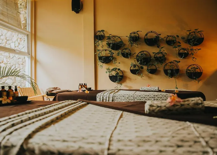 Rascals Hotel - Adults Only