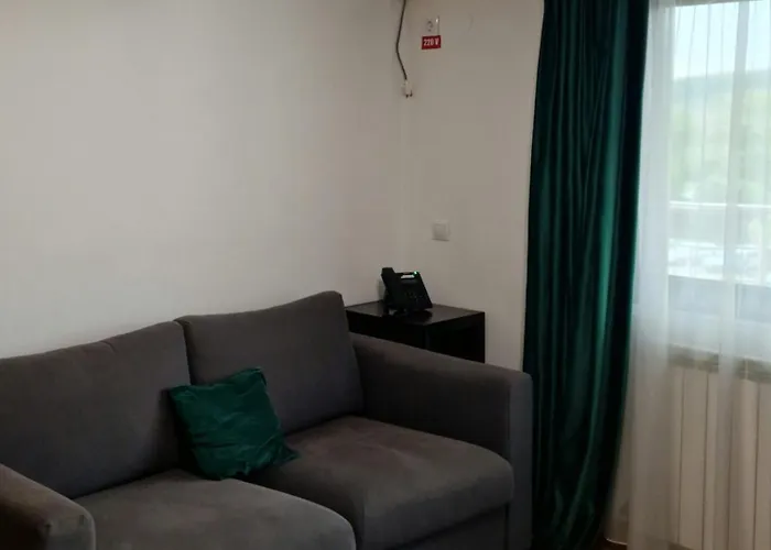 Hotel Thr Center