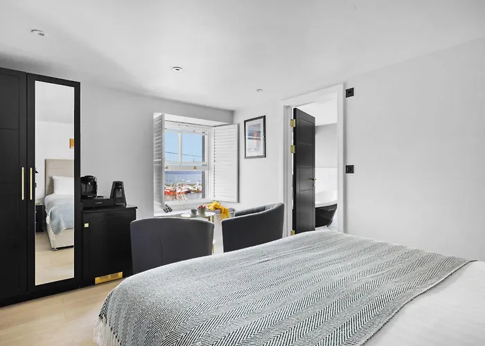Vigilance Suite - Free Wi-Fi - Sea View