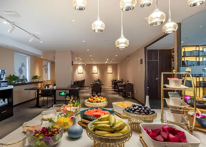 Atour X Hotel Shenzhen Longhua Dalang Commercial Center