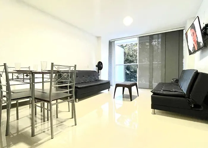 Apartamento moderno en conquistadores, excelente ubicación