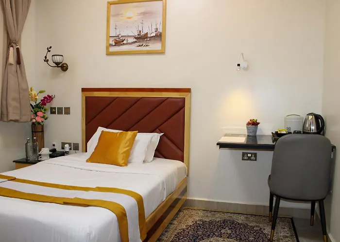 Dreamland Hotel