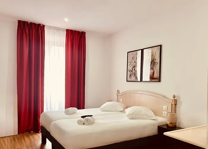 Hotel De La Paix