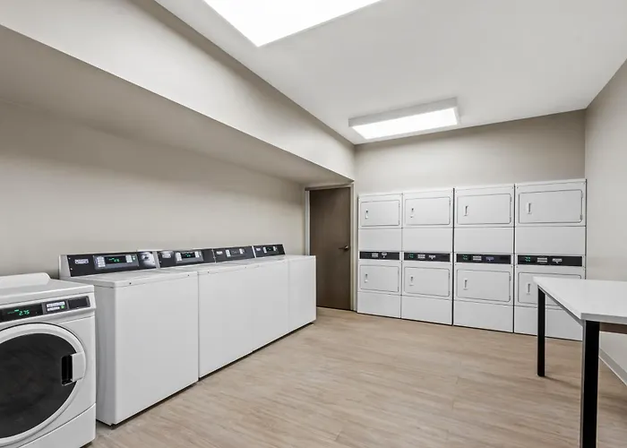 Echo Suites Extended Stay By Wyndham Phoenix-Peoria/Glendale