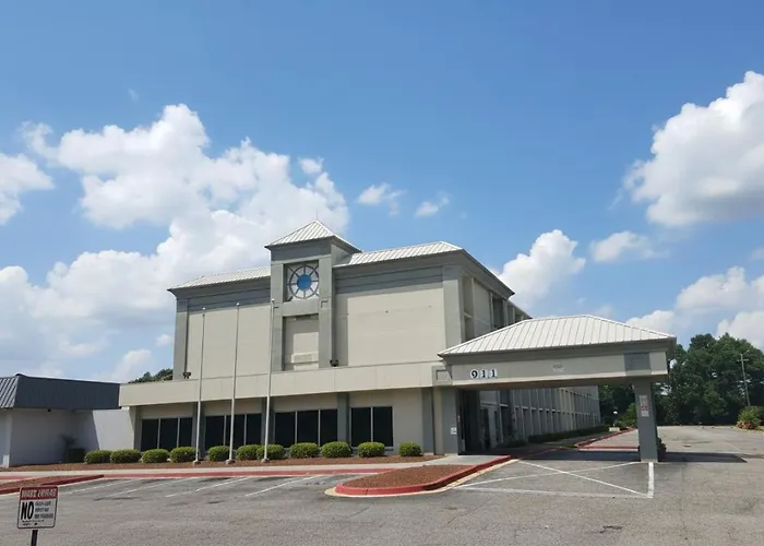 Noble Suites