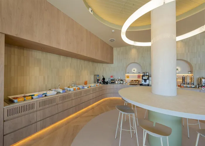 Hampton By Hilton Alicante Airport