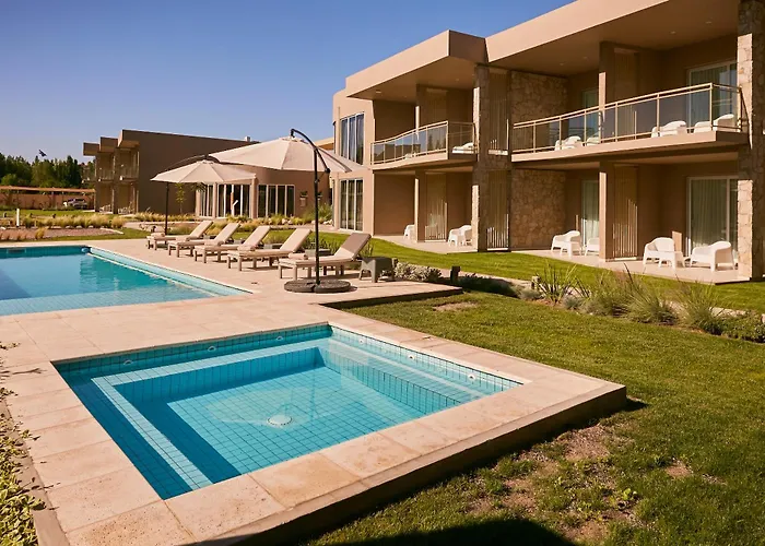 Howard Johnson Alcantara Boutique Hotel Chacras De Coria By Wyndham