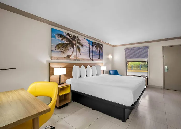 Days Inn By Wyndham Florida City