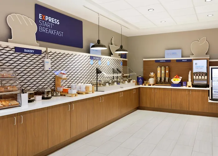 Holiday Inn Express & Suites Destin - Miramar Beach By Ihg