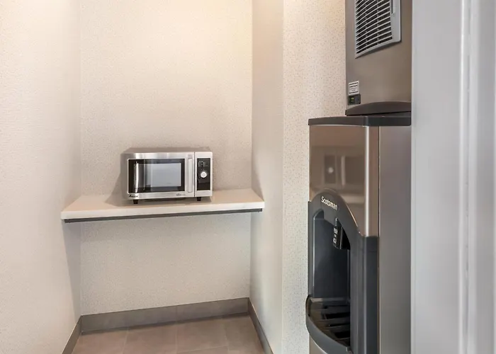 Hampton Inn&Suites Riverside/Corona East