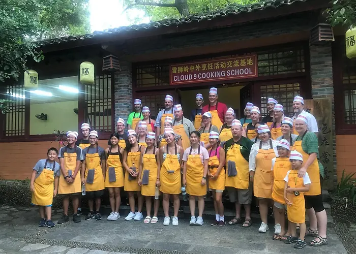 Snow Lion Riverside Resort-Chinese Cooking Class-English Speaking Team-Free Activities Tips