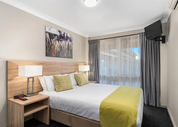 Quality Inn Carriage House