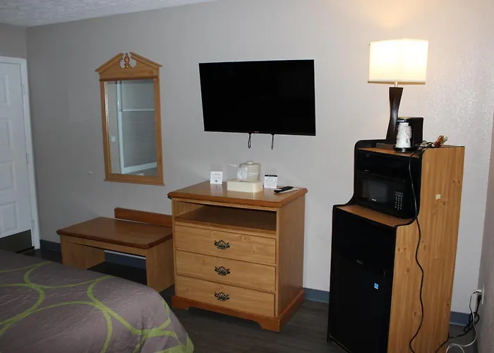 Super 8 By Wyndham Fort Chiswell Wytheville Area