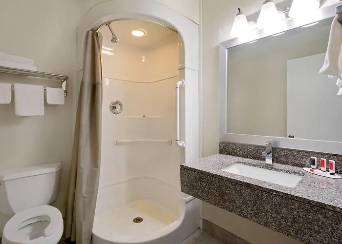 Super 8 By Wyndham Florence