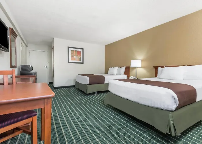 Baymont By Wyndham Kokomo