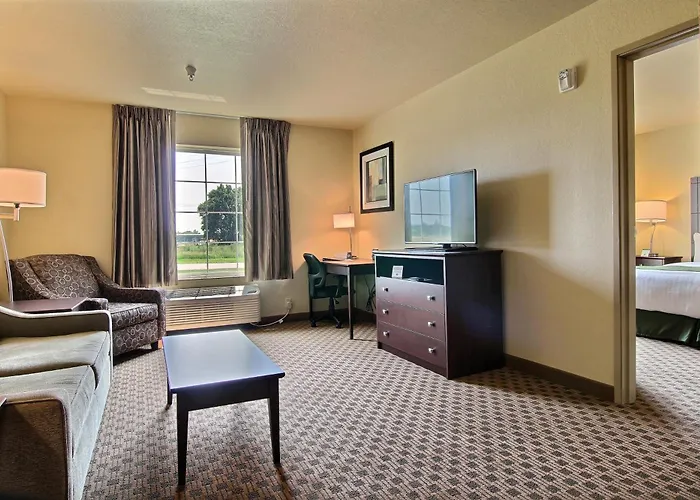 Cobblestone Inn & Suites - Harvey