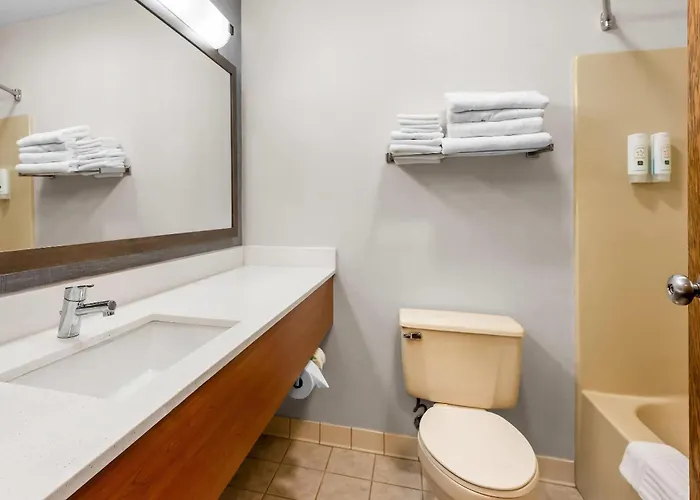 Quality Inn Ironwood