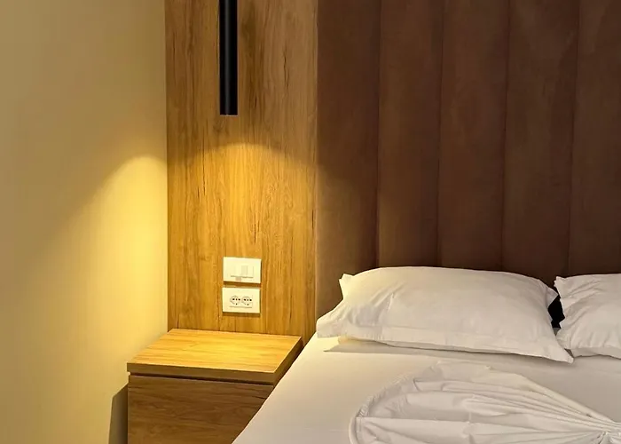 Karos Hotel Llaman