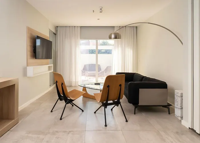 The Hub Urban Hotel