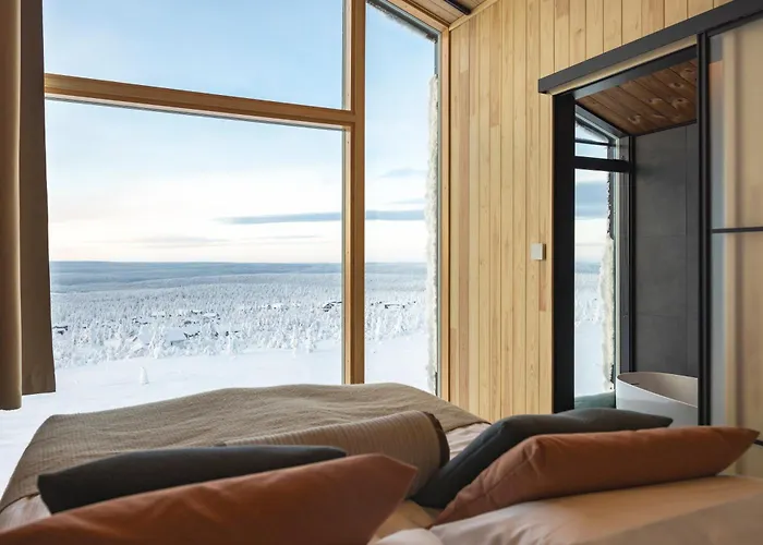 Star Arctic Hotel & Activities