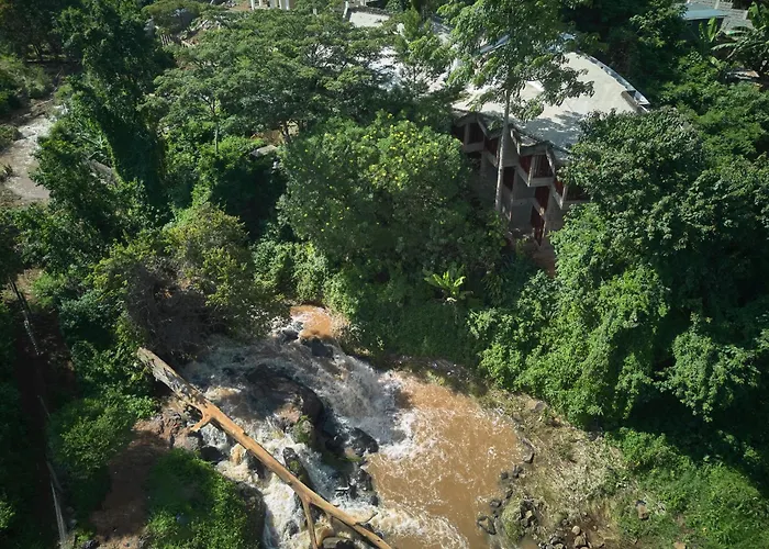 Villa Rock Stop Falls Gigiri