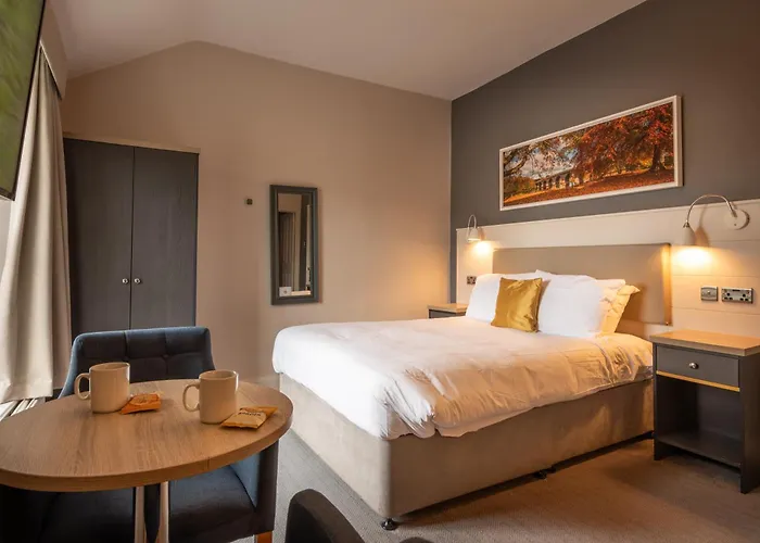 George Hotel