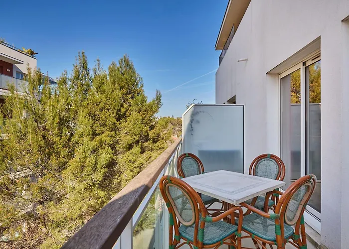 Appart'Hotel Odalys City - Antibes Olympe
