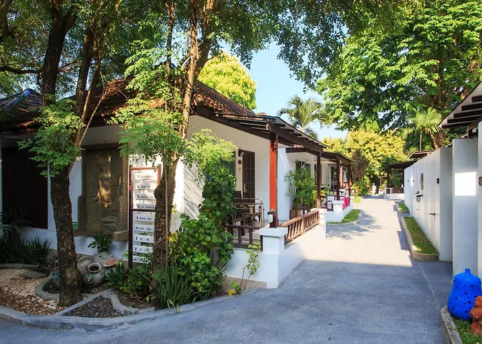 Chaweng Cove Beach Resort