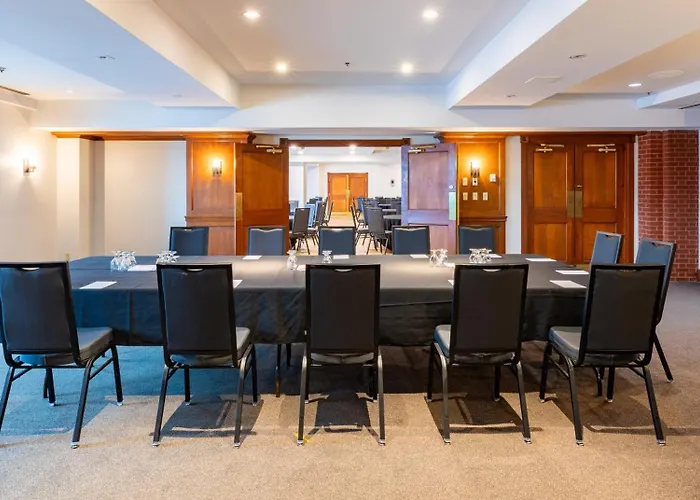 Saint John Harbourfront Hotel