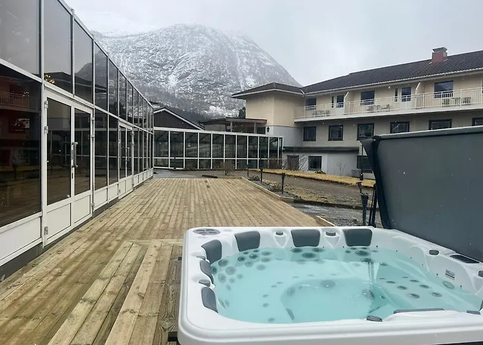Grand Hotel Skei - Unike Hoteller