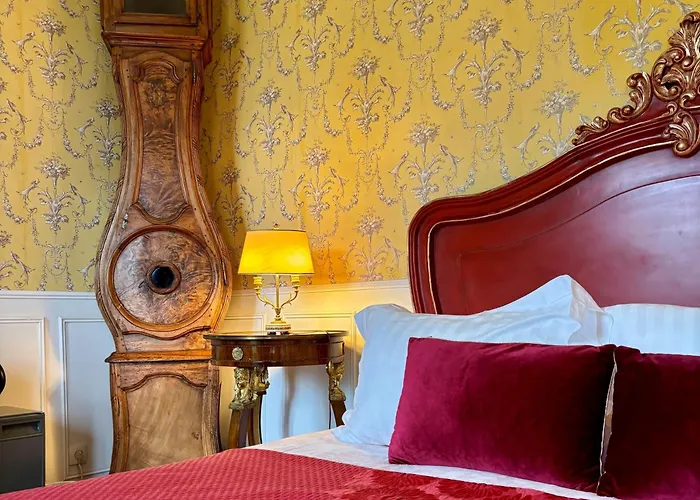 Logis Hotel & Restaurant Chateau De La Marjolaine