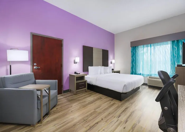 La Quinta By Wyndham Clarksville