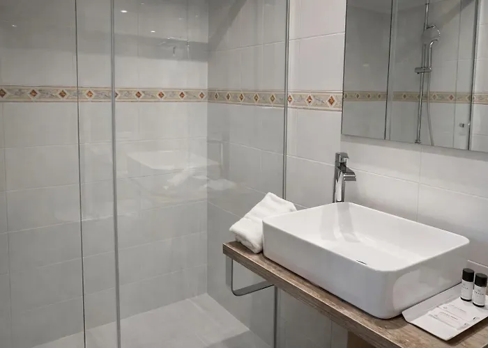 Aparthotel Montcada