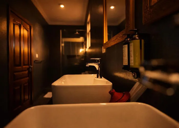 Amata N'Ubuki Boutique Hotel Ltd