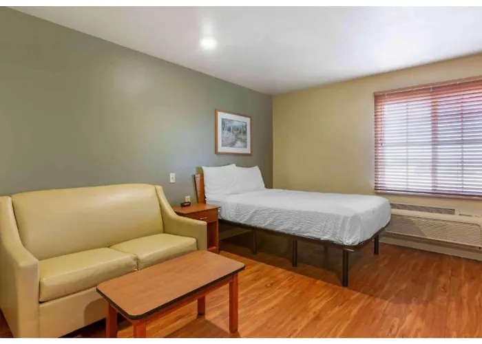 Studio 6 Extended Stay Birmingham Pelham Al