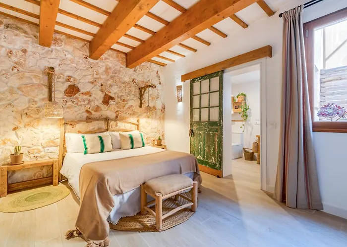 Calma Hotel
